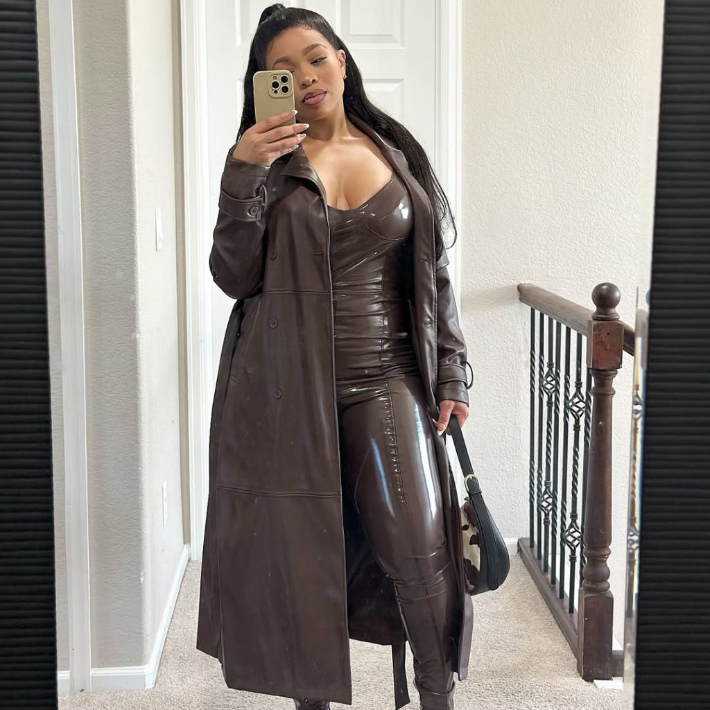 Fall Outfits for Black Women in 2026 Dark Brown Vinyl Set With Leather Duster for a Night Out