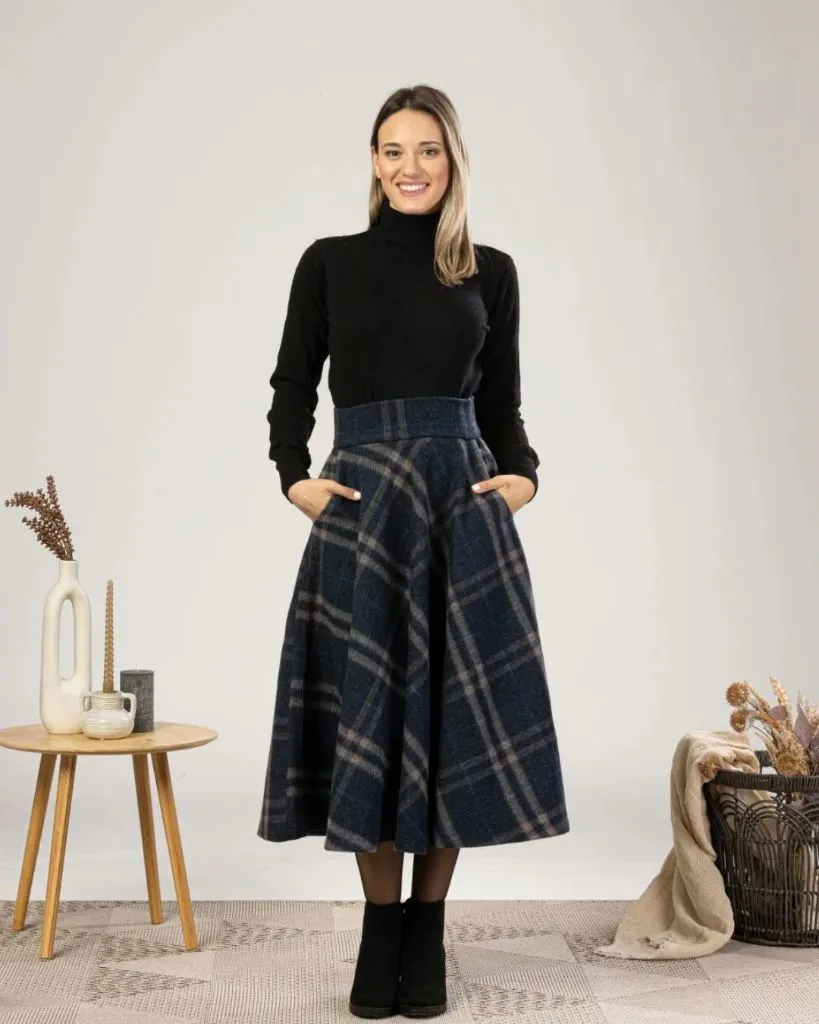 Midi Skirt Fall Outfit 2026 Navy Plaid Circle Midi Skirt With Black Turtleneck