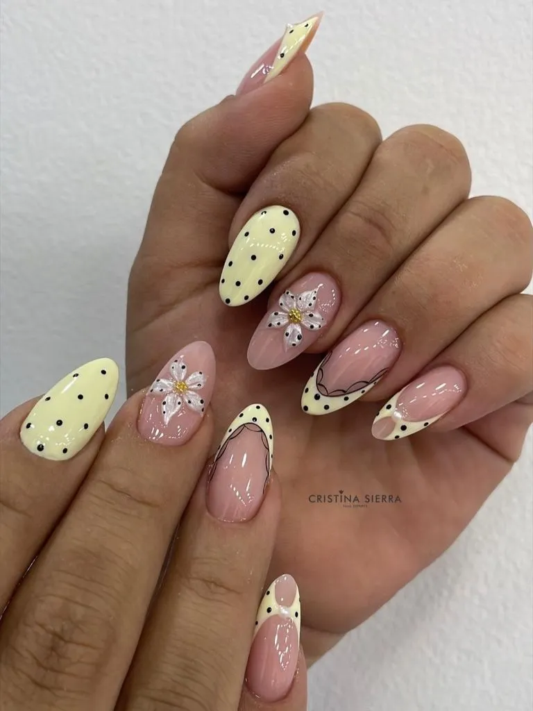 August Nails Color 2026 Yellow Polka Dot and Flower Nails for a Vintage August Design