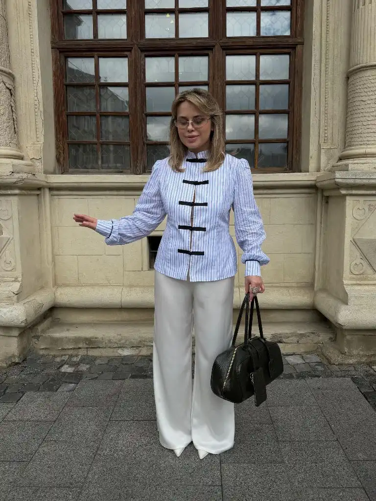 August Outfits 2026 Striped Mandarin Blouse With Structured Weekend Energy