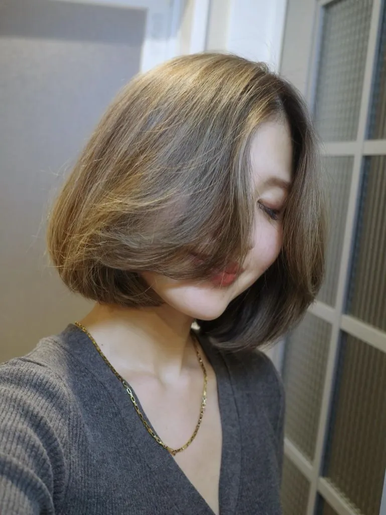 Fall French Bob 2026 Warm Ash-Brown Bob With Inner Dimension And Soft Body