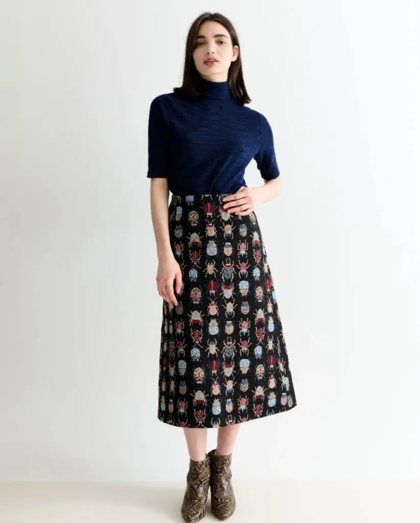 Midi Skirt Fall Outfit 2026 Beetle Print A-Line Midi Skirt With Navy Turtleneck