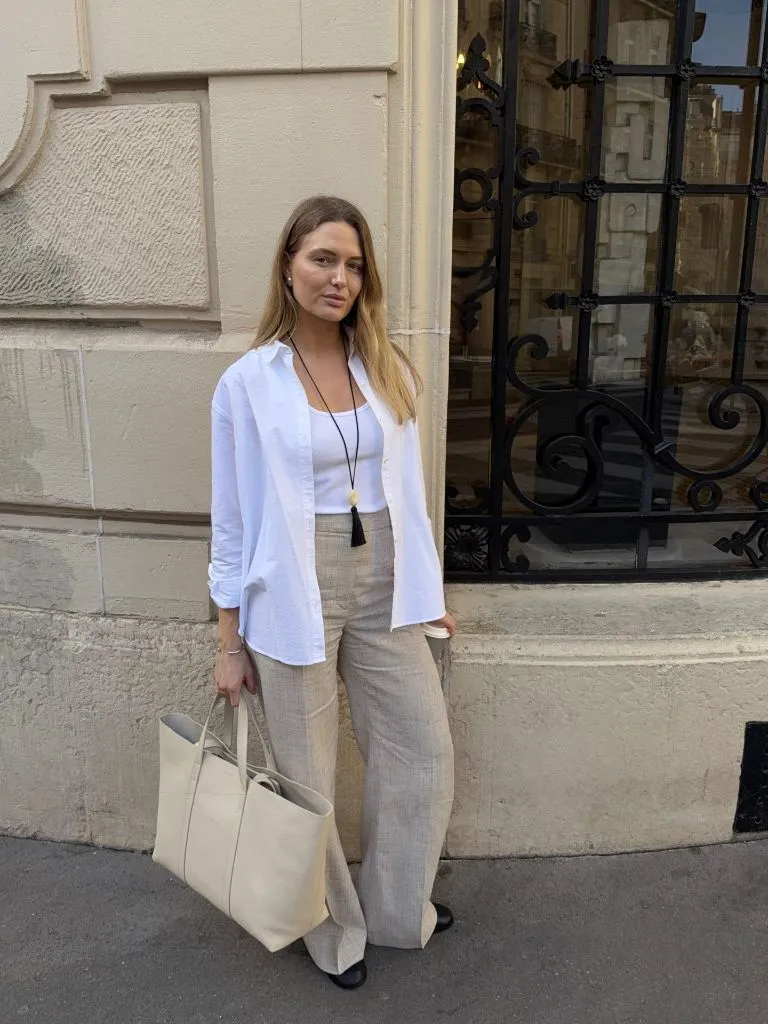 August Outfits 2026 White Linen Layers With Beige Trousers for European Strolling