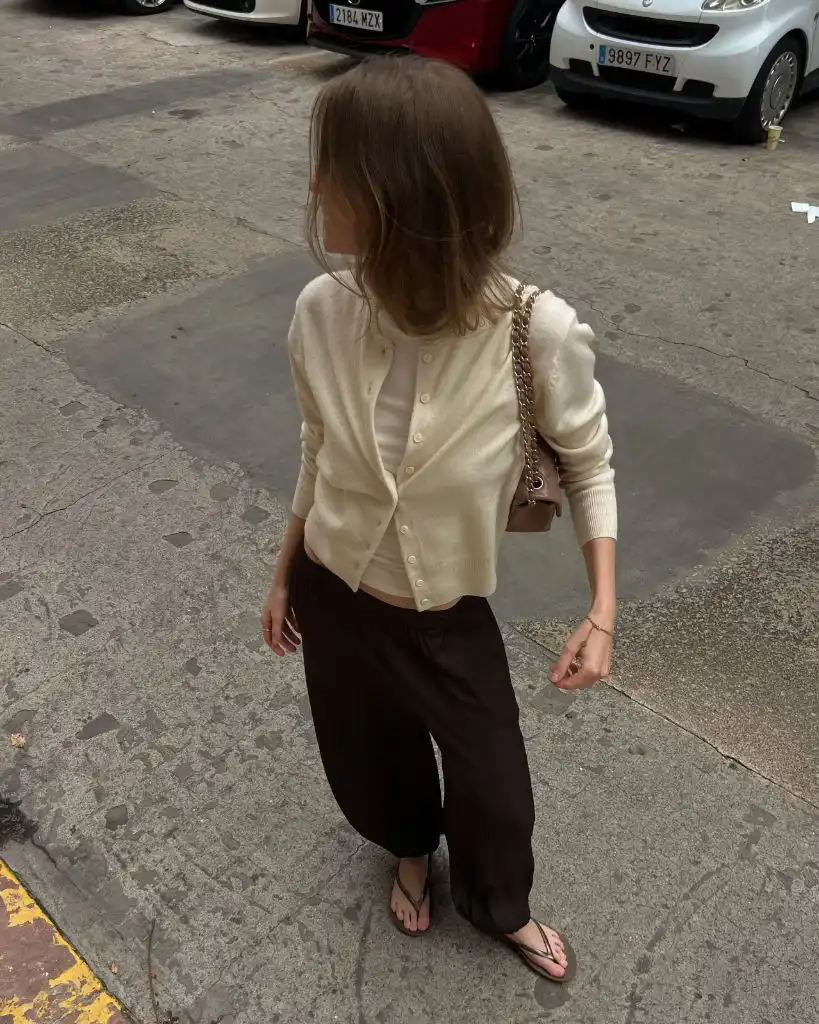 Fall Mom Outfits 2026 Cream Cardigan Set With Satin Trousers