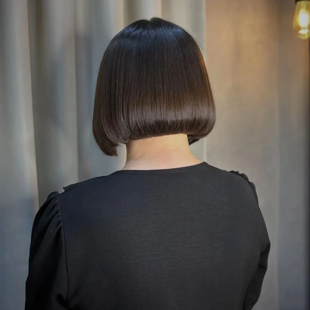 Fall French Bob 2026 Polished Dark Espresso Bob With Glass-Like Shine