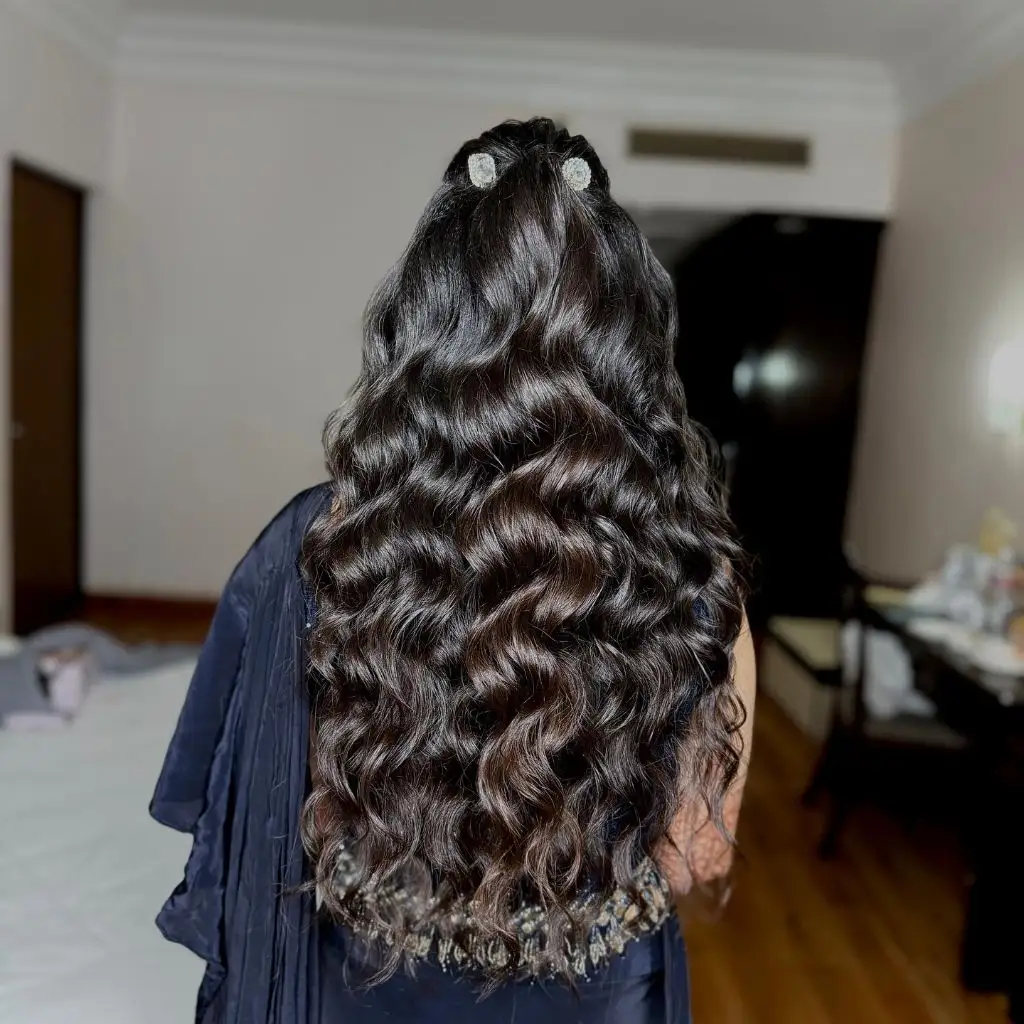 August Hairstyles And Color Ideas 2026 Deep Espresso Waves With Glossy Bridal Volume