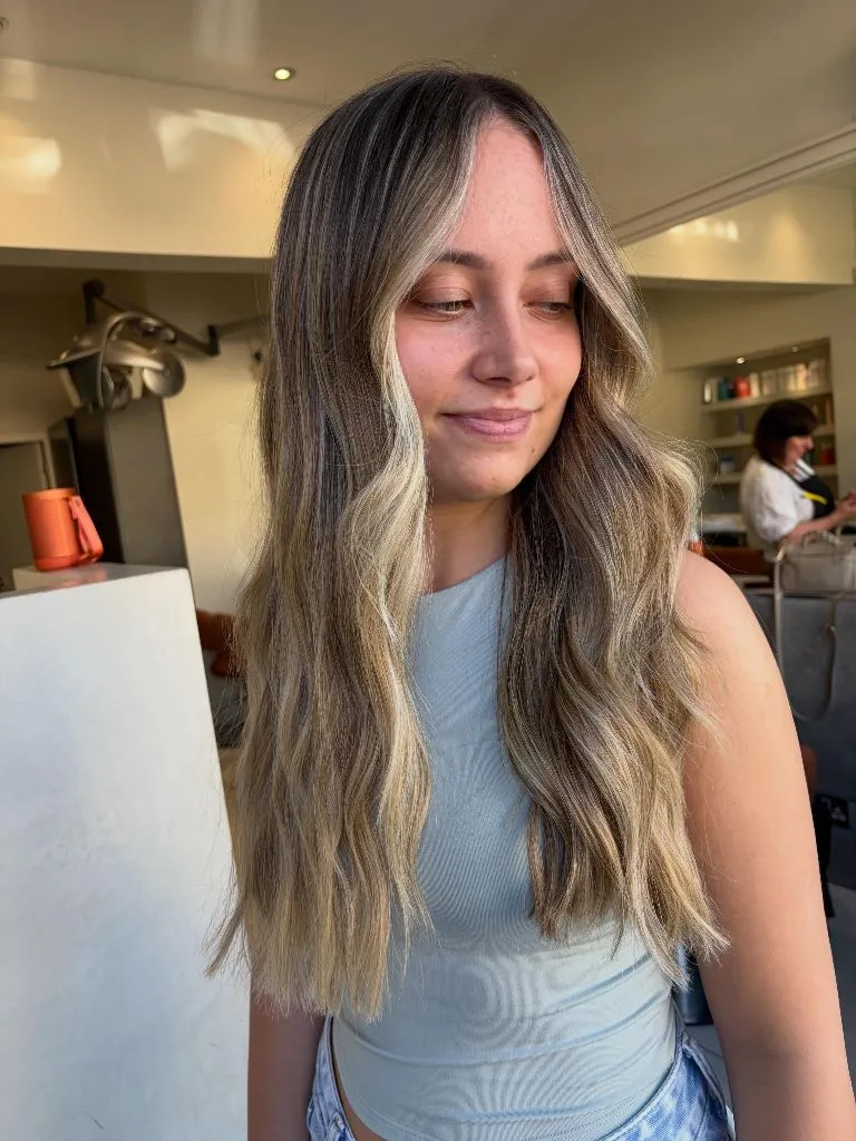 Fall Hairstyles for Long Hair 2026 Ash Bronde with Bold Money Pieces and Beachy Texture