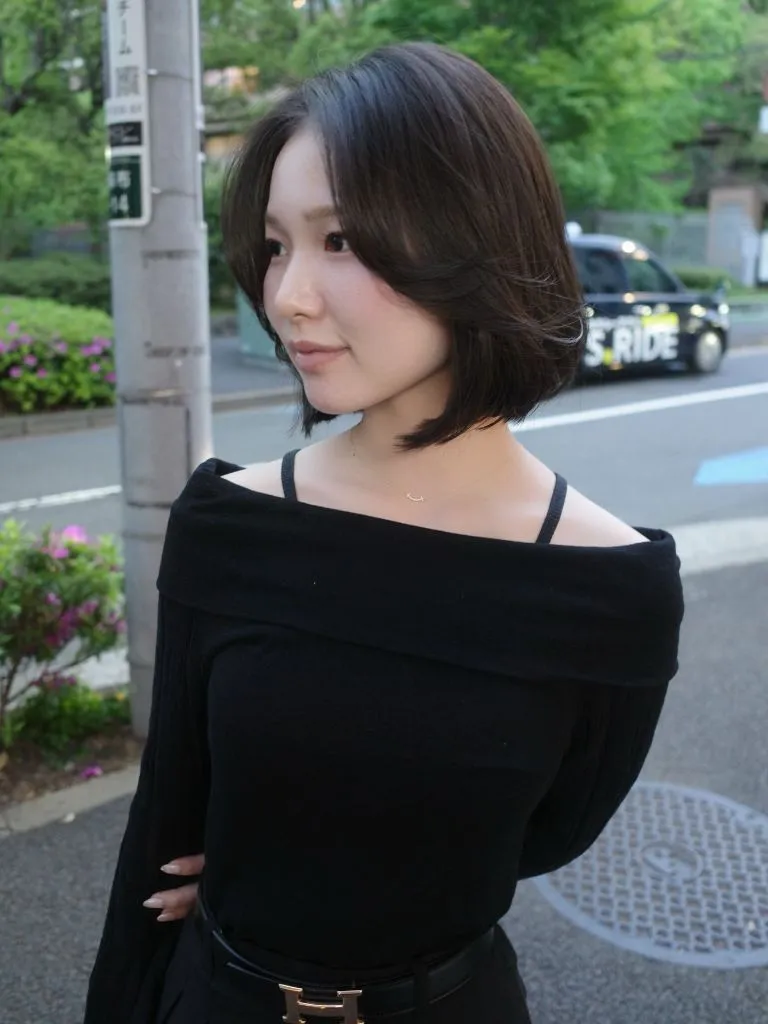 Fall French Bob 2026 Layered Dark Bob With Flipped Ends For Soft Volume