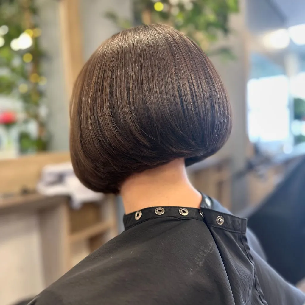 Bobbed Haircut for Women 2026 Classic Rounded Bob with Smooth Volume and Graduated Shape
