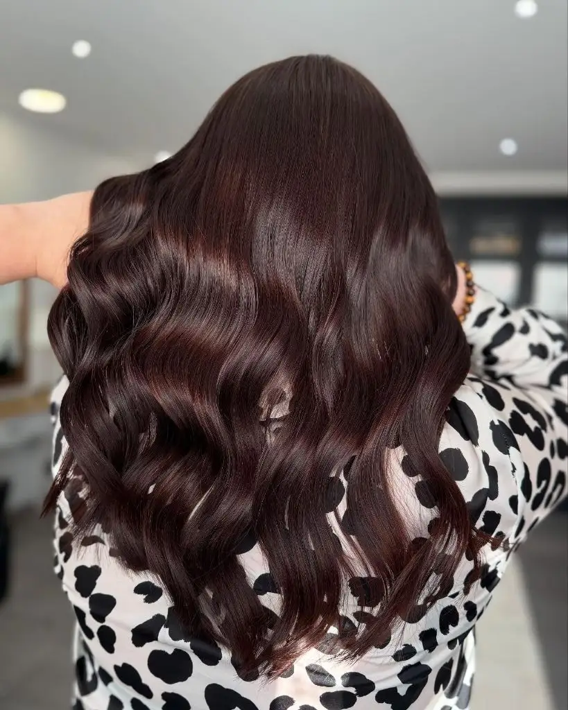 Fall Brunette Hair Colour 2026 Deep Mahogany Brunette with Glossy Hollywood Waves