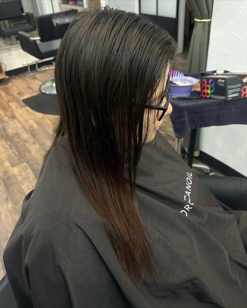 Fall Hairstyles for Long Hair 2026 Dark Brunette in the Chair with Wet Sectioning