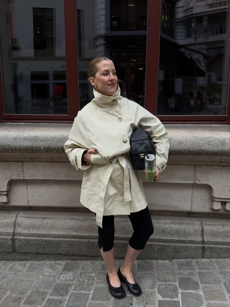 Fall Outfits With Peacoat 2026 Cream Cocoon Peacoat With Black Cropped Leggings