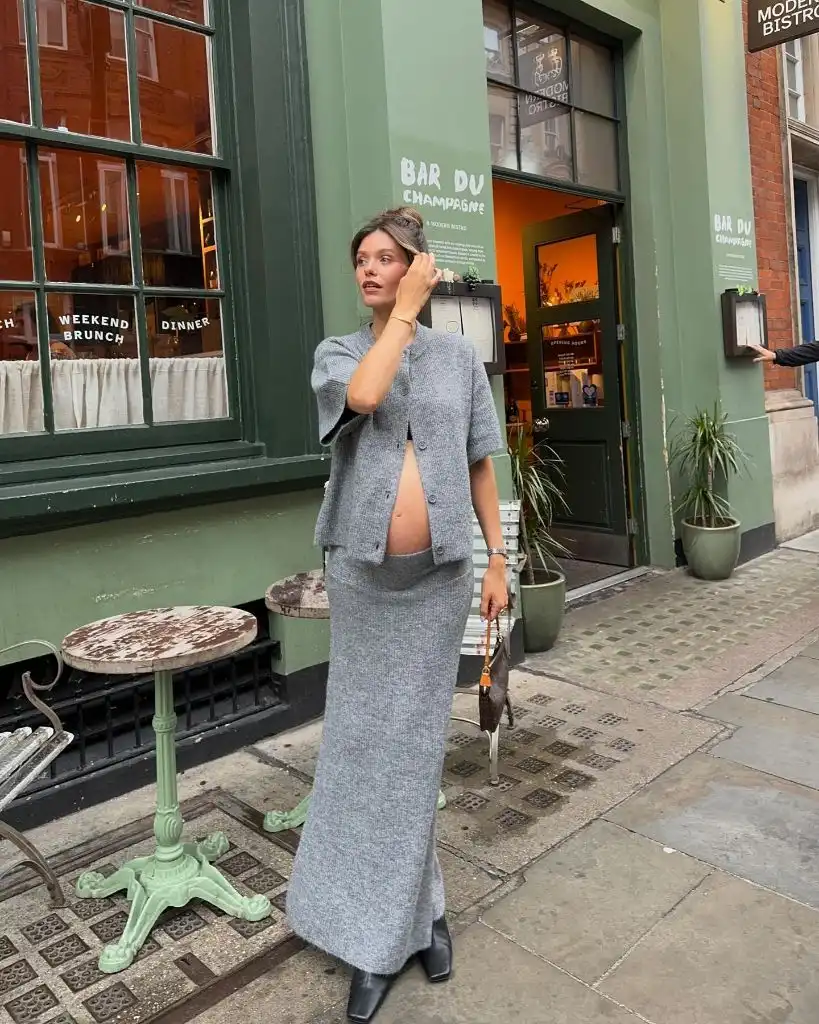 Fall Pregnancy Outfits 2026 Grey Knit Set Worn Open Over the Bump