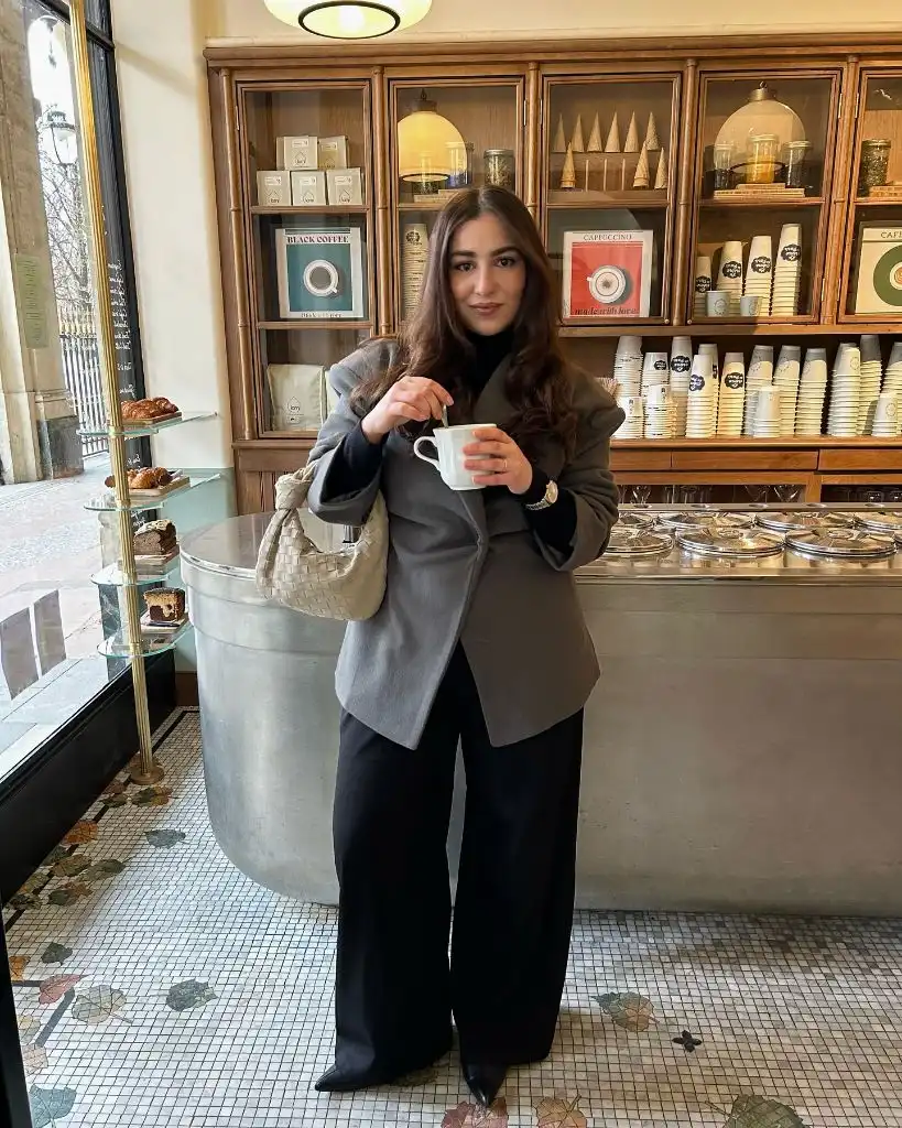 Fall Professional Outfits Women 2026 Gray Belted Blazer For Coffee-Meeting Polish