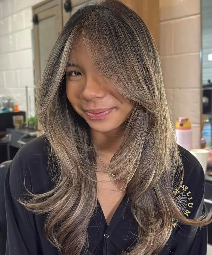 Fall Hairstyles 2026 Ashy Brunette with Dimensional Face-Framing Highlights