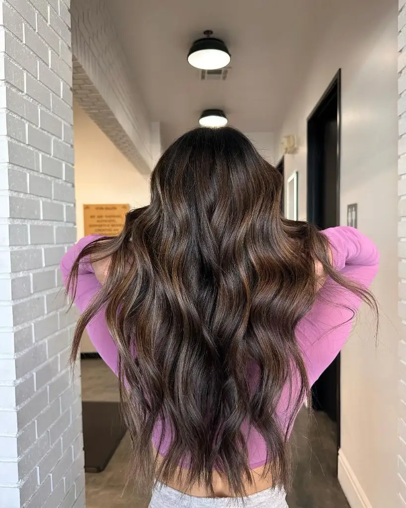August Hairstyles And Color Ideas 2026 Rich Brunette Balayage With Subtle Golden Ribbons And Beachy Waves