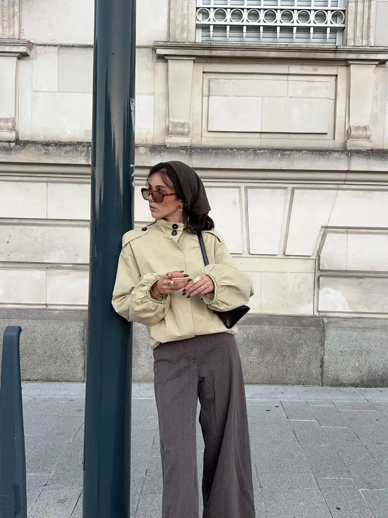 Fall Professional Outfits Women 2026 Beige Cropped Jacket With Brown Wide Trousers