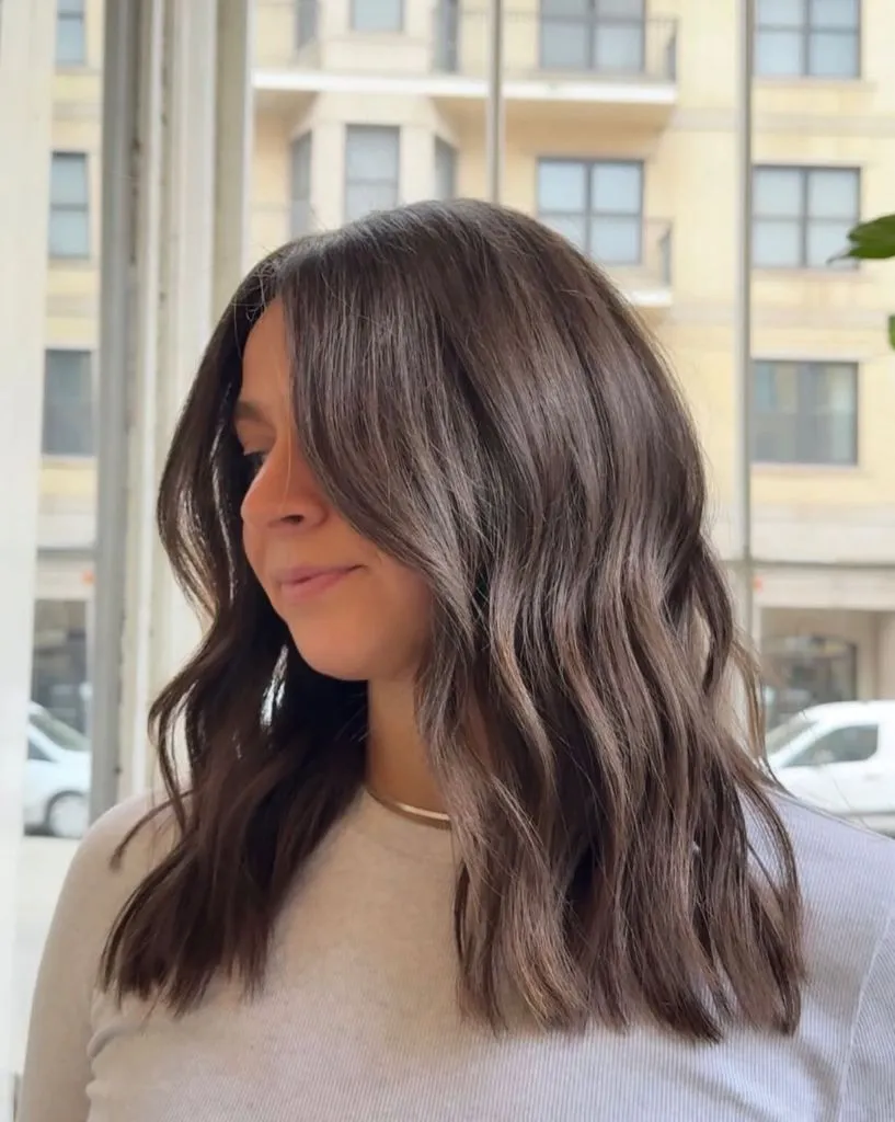 Fall Hairstyles for Office 2026 Soft Tousled Waves with Brunette Dimension and Natural Movement