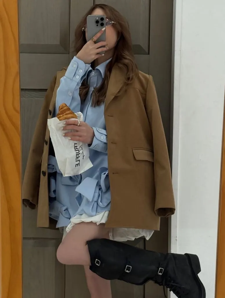 Fall Outfits With Peacoat 2026 Camel Blazer Coat With Blue Oxford and Croissant in Hand