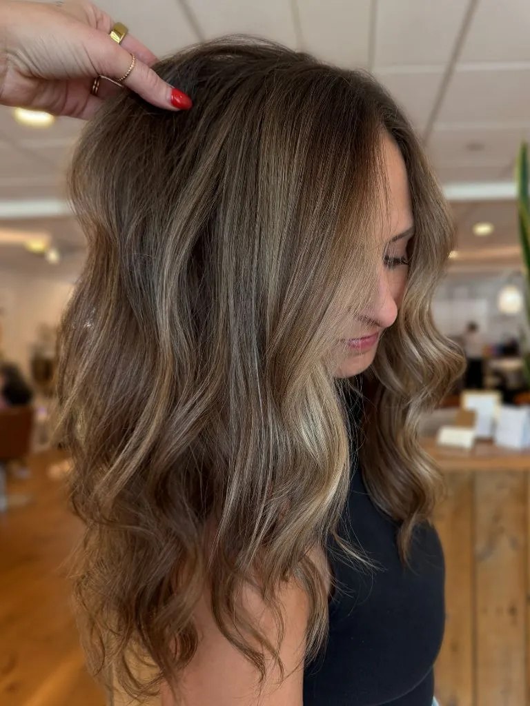 Fall Hairstyles 2026 Mushroom Brunette Waves with Cool-Toned Balayage