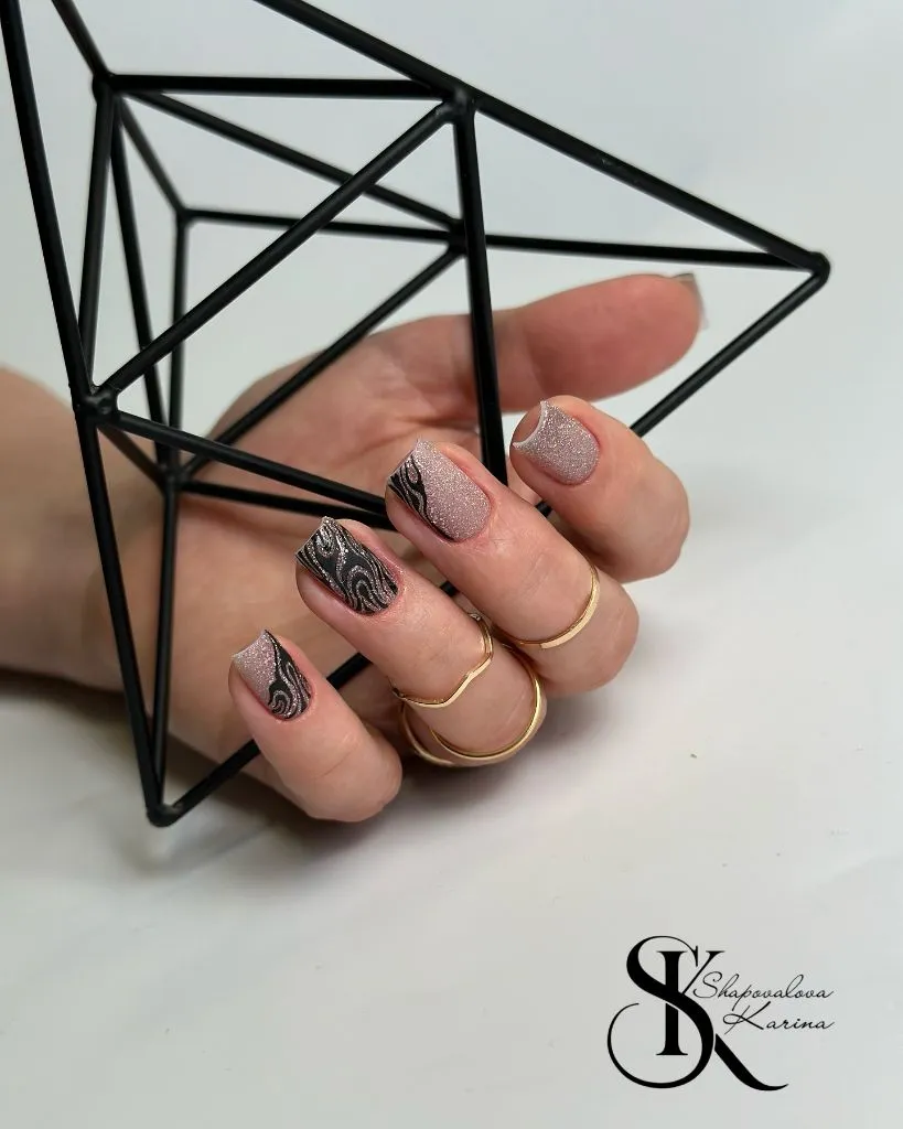 Fall Medium Nail Ideas 2026 Mauve Shimmer Short Nails With Dark Marble Swirl Accent