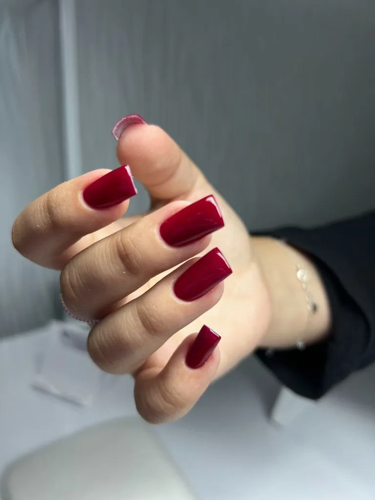 Fall Medium Nail Ideas 2026 Deep Cherry Red Glossy Square Nails With Uniform Coverage