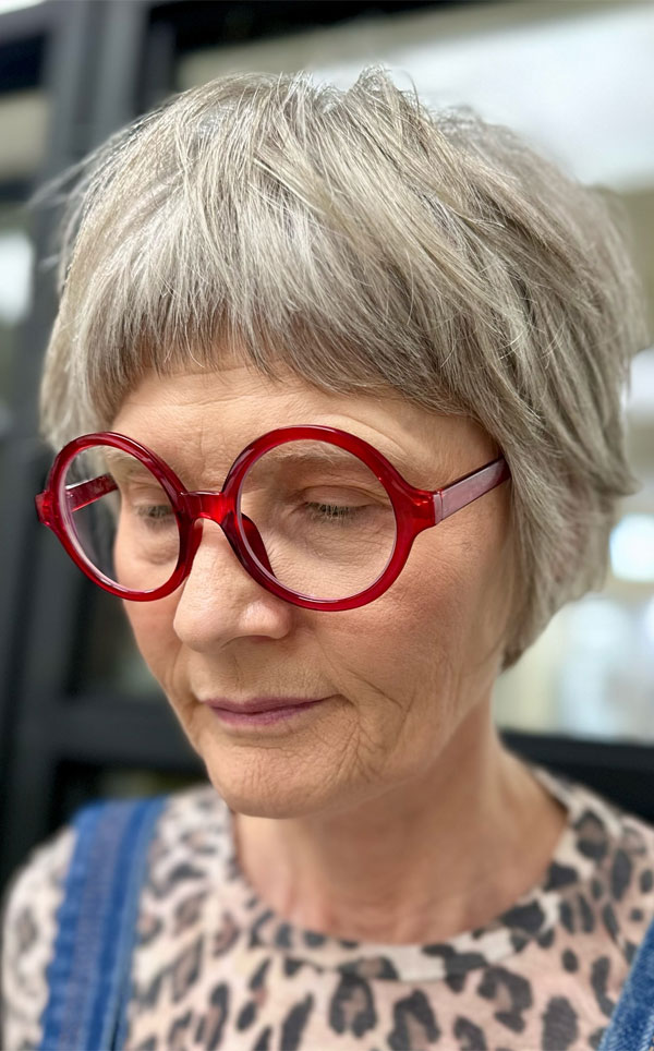 Chic silver bixie with micro bangs