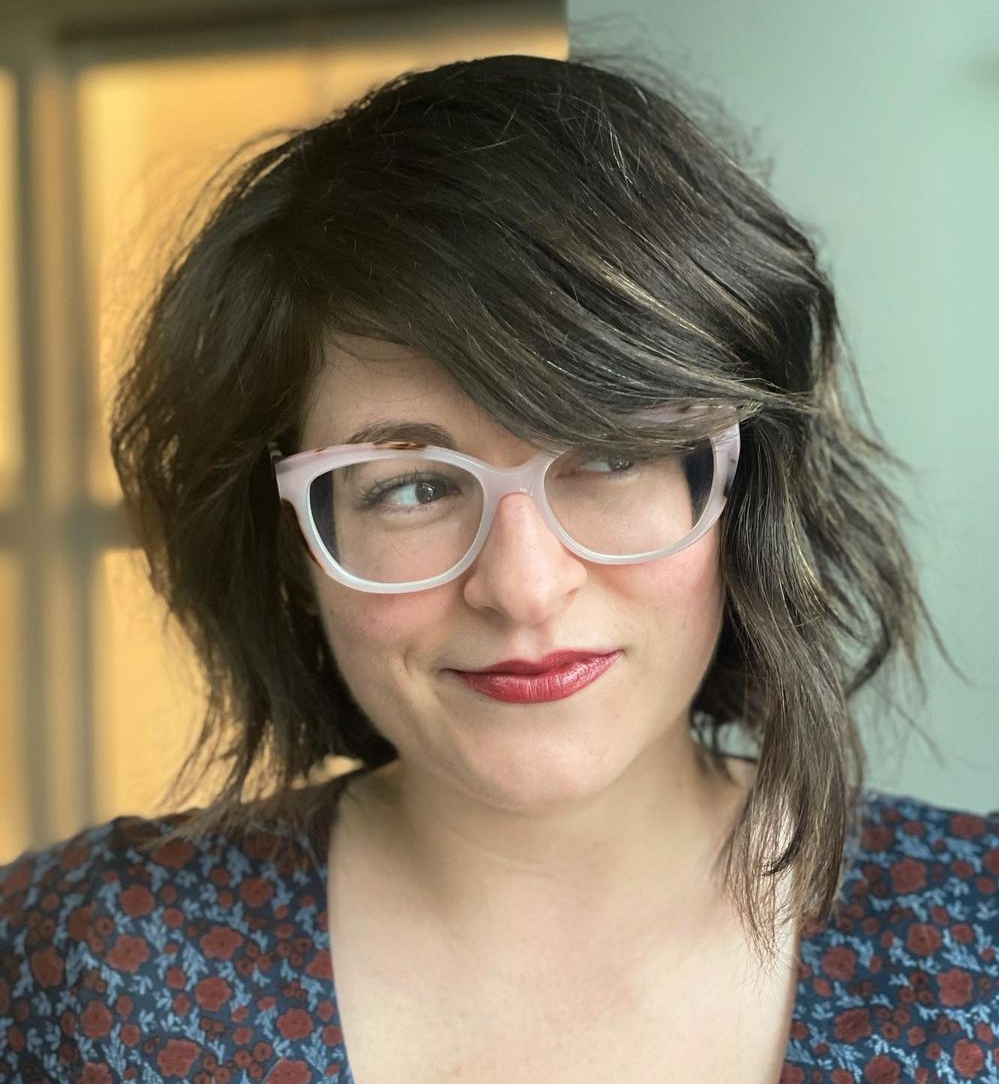 Shaggy asymmetrical bob with side bangs
