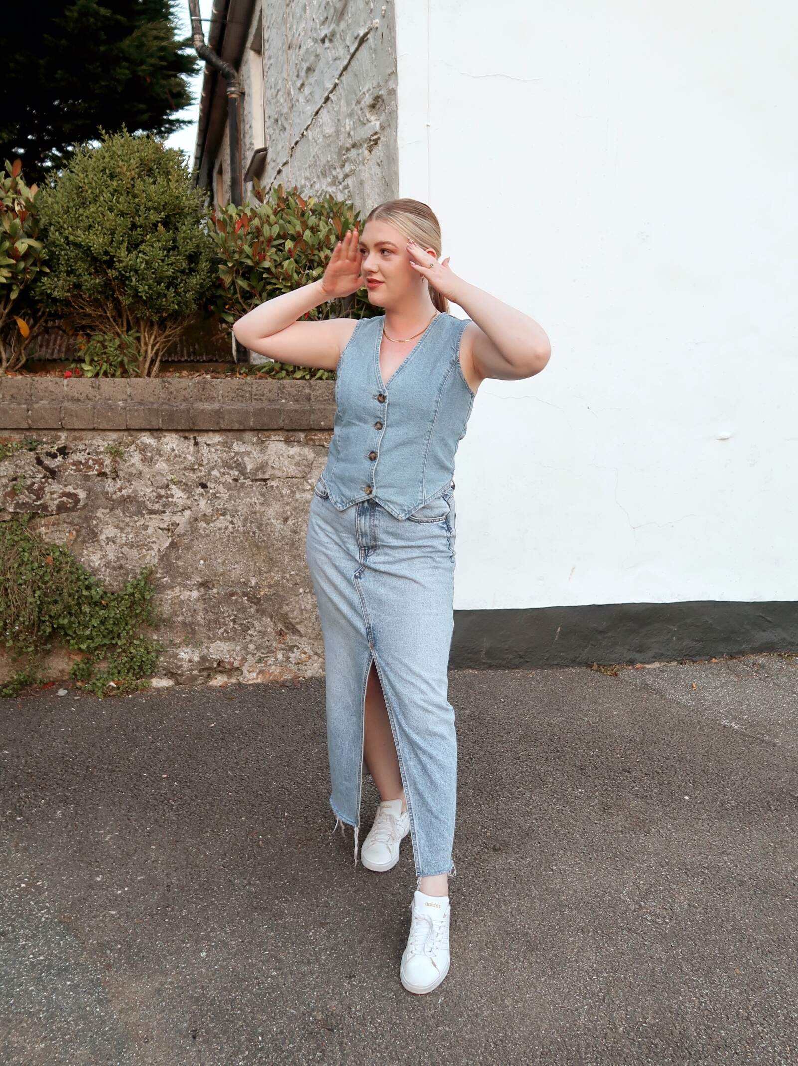 Denim maxi skirt in double denim with a waistcoat