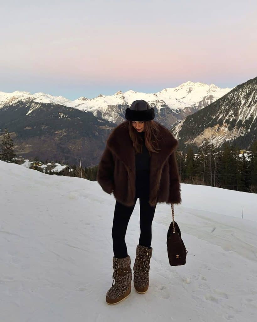 Black Star Knit With a Crisp White Headband apres ski outfit