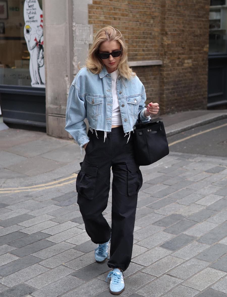 Black Cargo Pants with a Cropped Denim Jacket baggy outfit
