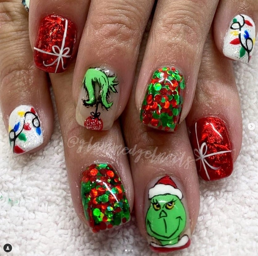 Grinch Christmas Lights Square Nails grinch nail design