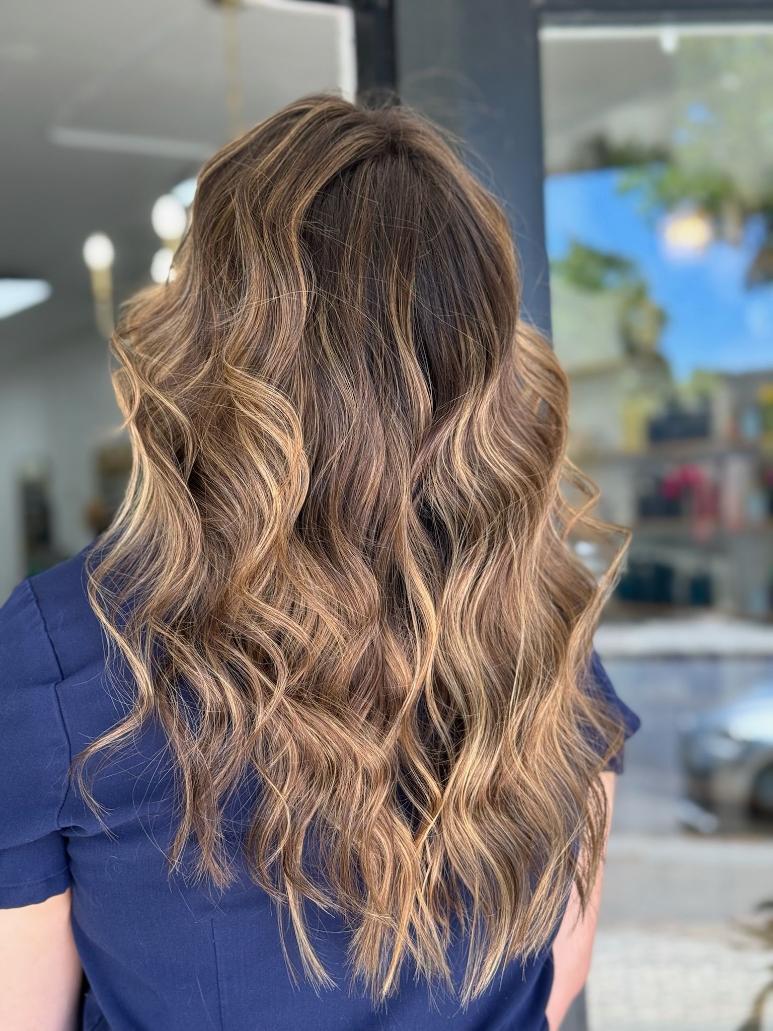Warm bronde hair with soft body waves