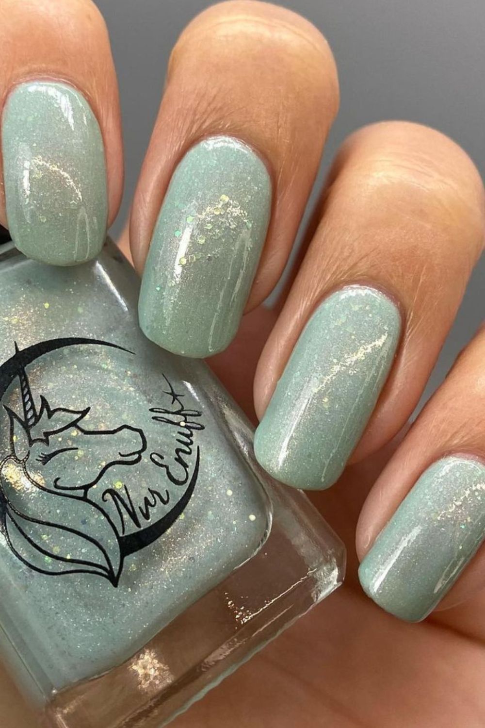 Ice mint crystal flake nails manicure