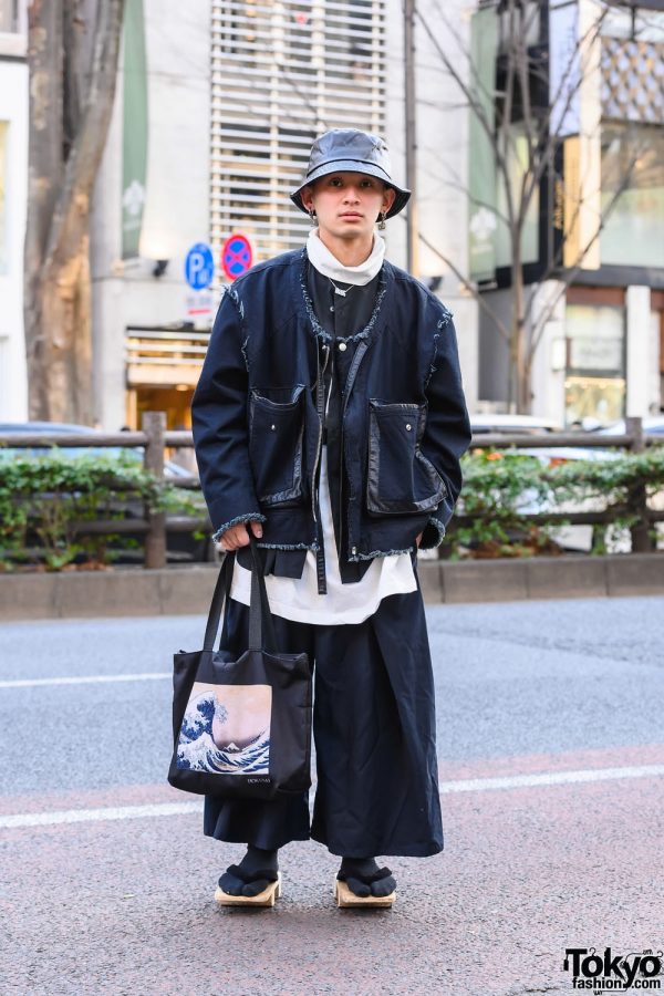 Wide-Leg Pants with a Great Wave Bag and Geta Sandals Japanese outfit