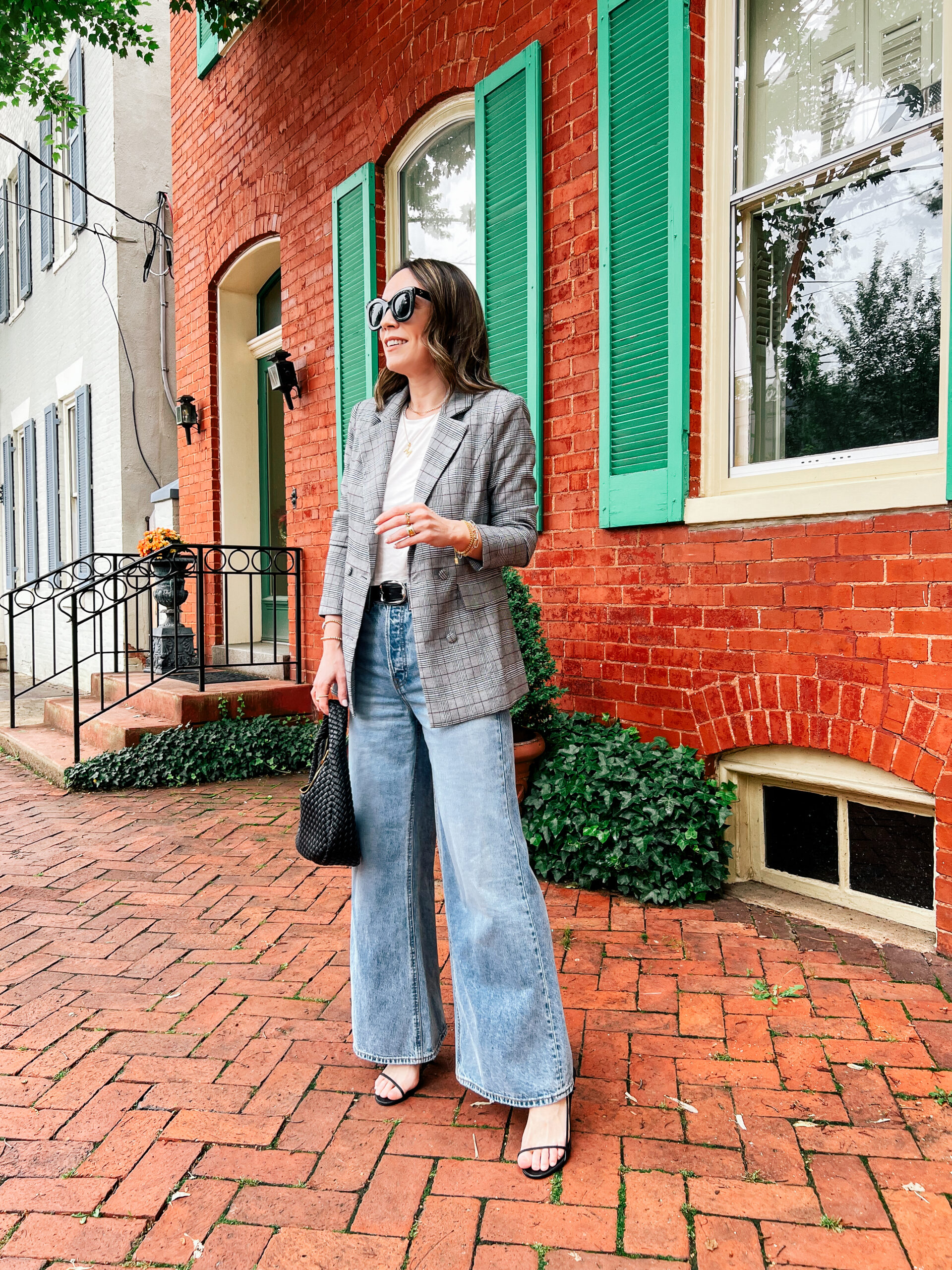A fitted blazer with a striped sleeve detail chic style outfit