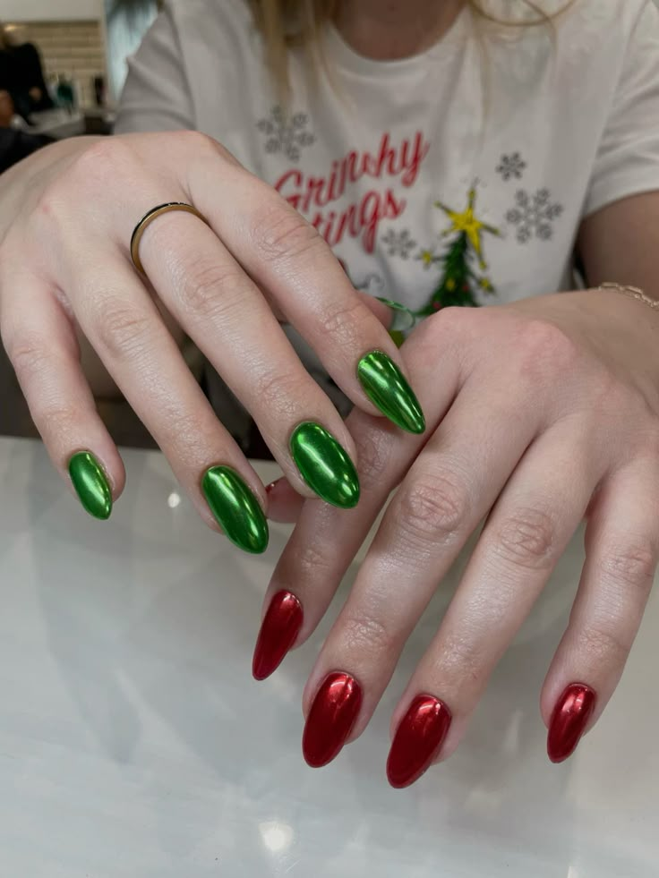 Red and Green Chrome Nails classy Christmas nail manicure