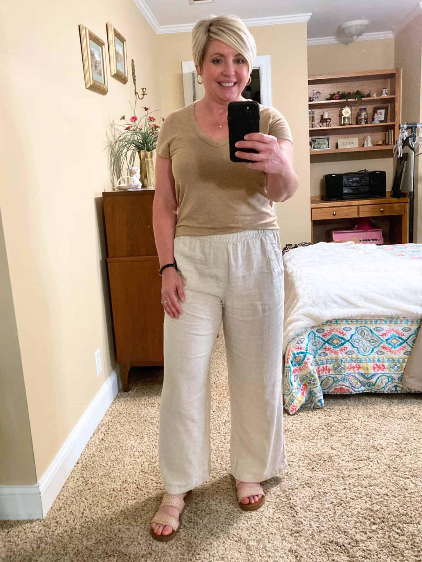 Beige tee and neutral linen pants with raffia sandals linen pants outfit