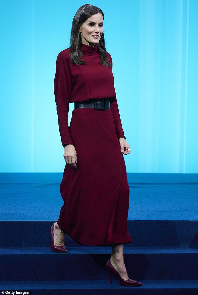 Burgundy for the Wedding Guest maroon outfit