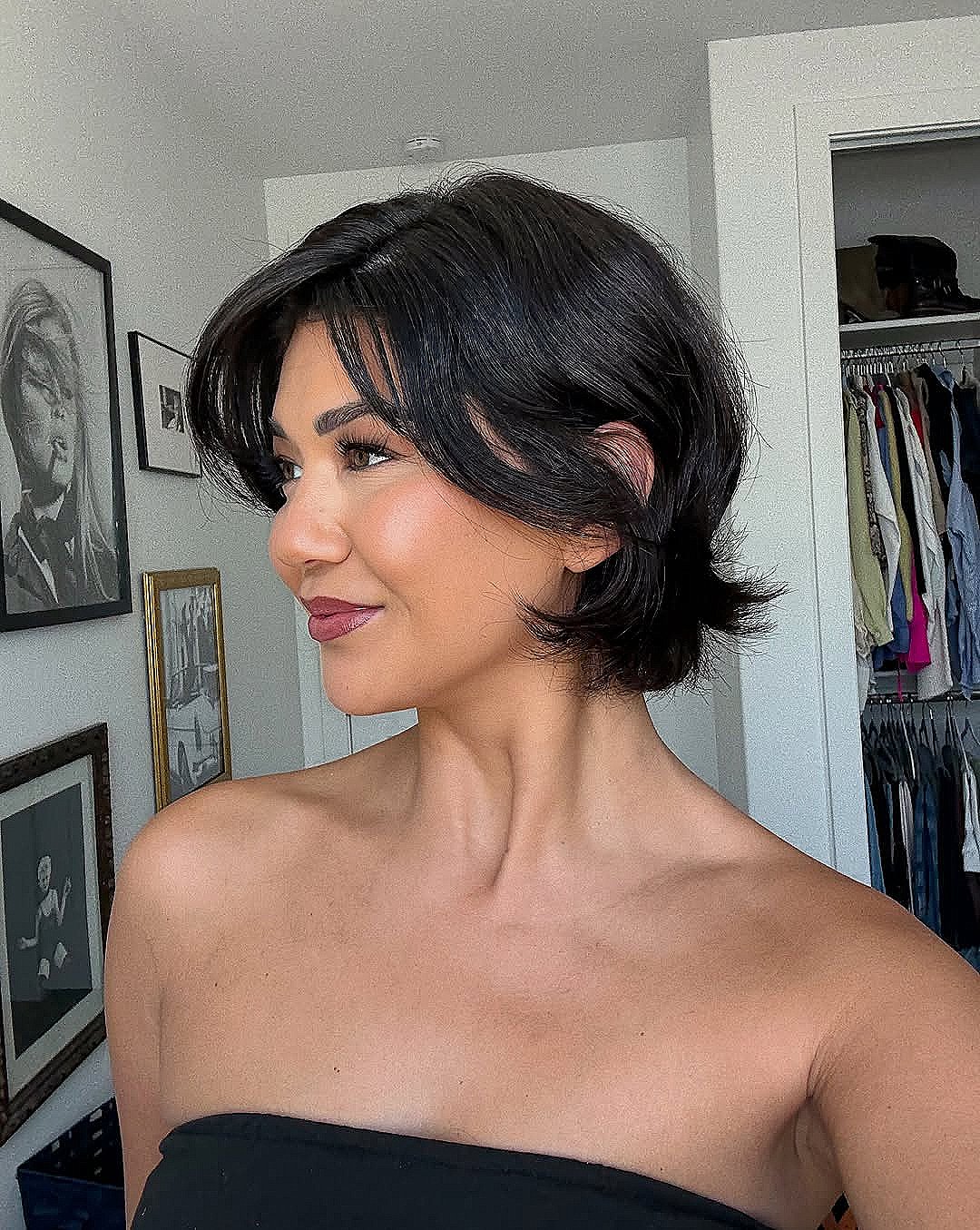 Chic Layered Bob with Long Curtain Bangs face framing bangs hairstyle