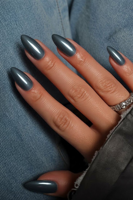 Pewter Glazed winter nail manicure