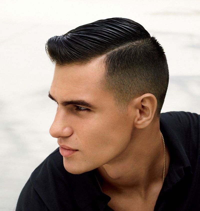 Hairstyle with slicked wet sides and textured dry top