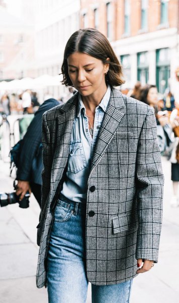 An Oversized Plaid Blazer with a Chambray Shirt and Mom Jeans casual work outfit