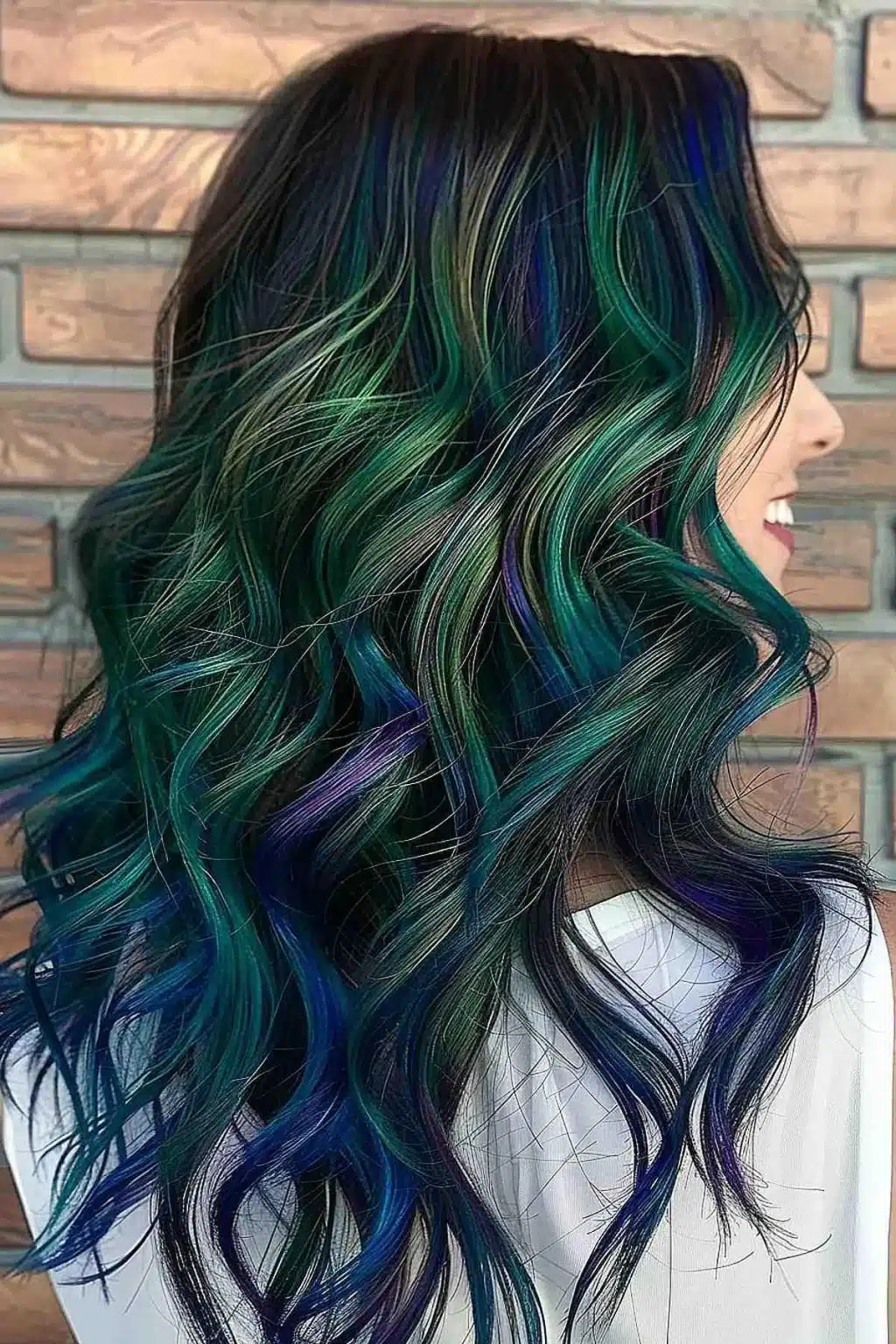 Peacock Blue and Teal hairstyle photo