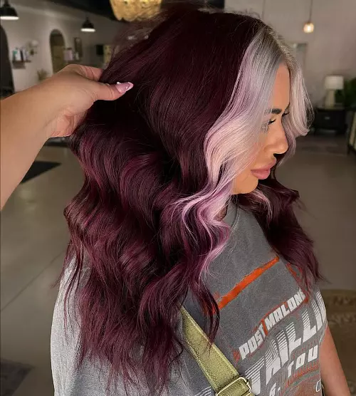 Burgundy Money Piece hairstyle photo