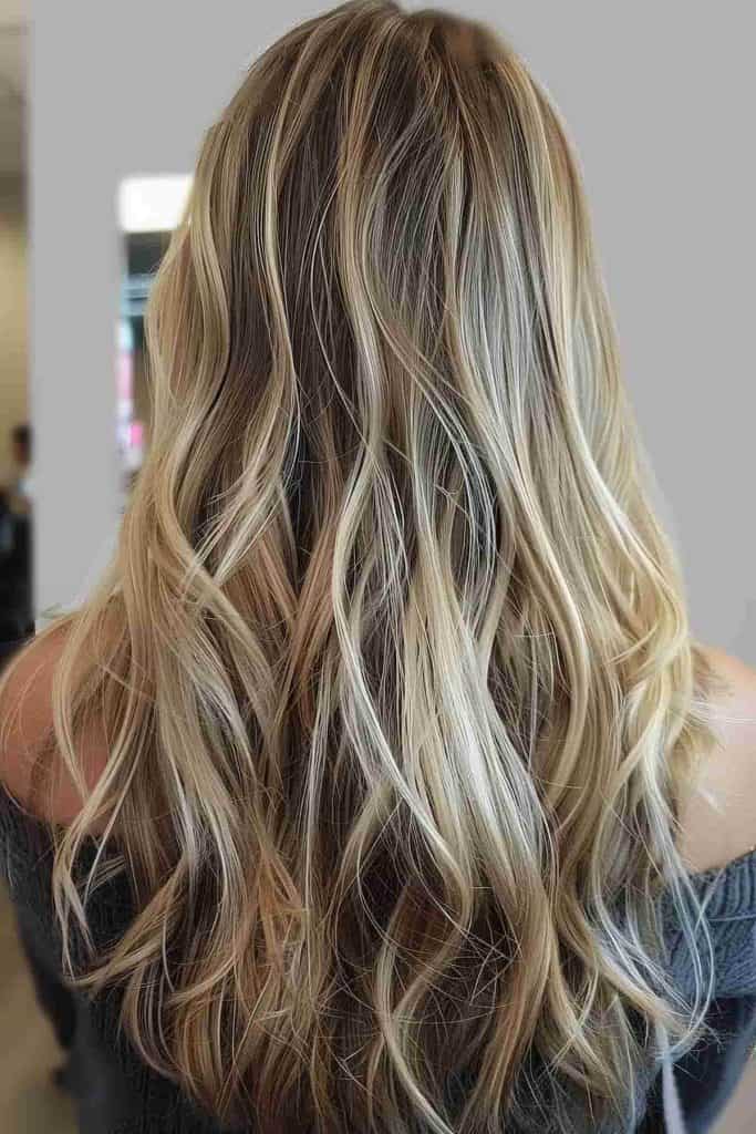 Woman with sandy beige blonde hair