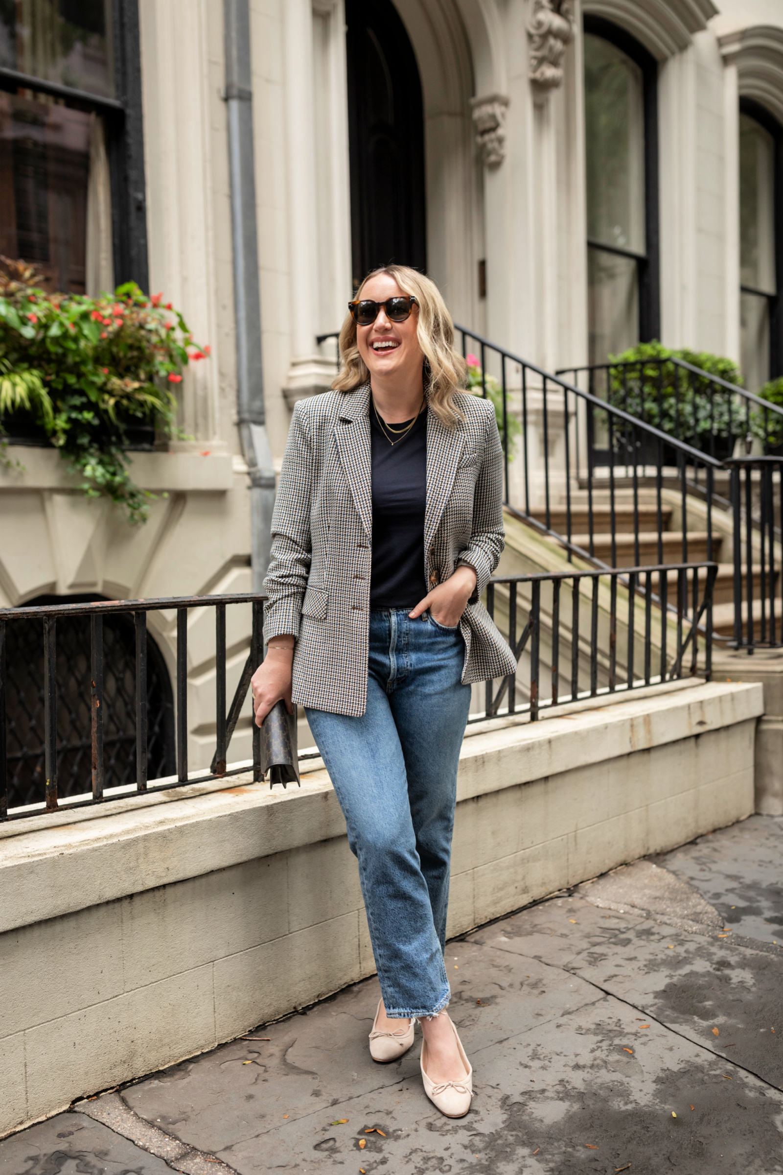 Oversized Blazer With Straight Trousers and Ballet Flats winter outfit