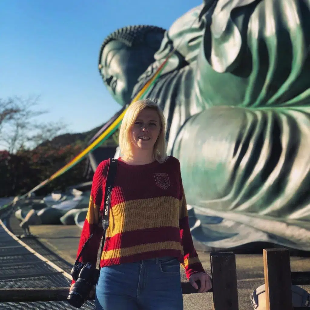 Bold Striped Sweater with High-Waisted Jeans Japanese outfit