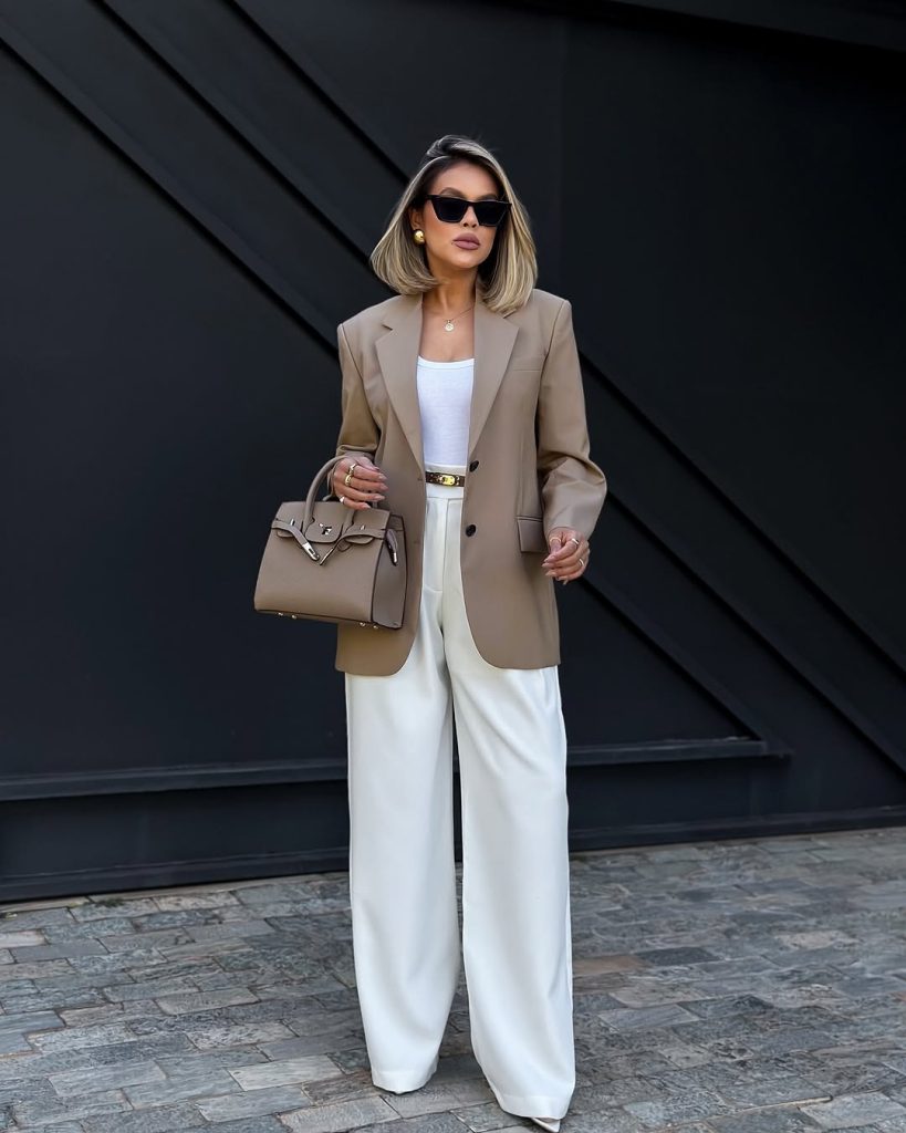 Tailored High-Waisted Wide-Leg Trousers for the Office smart casual outfit