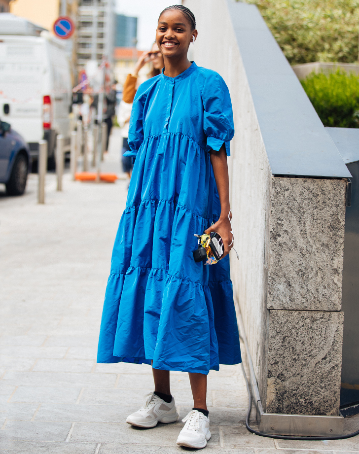 Tiered midi dress worn with sneakers